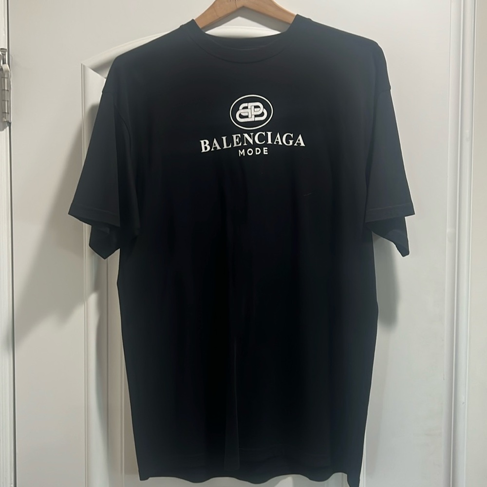 Men’s Balenciaga shirt. Excellent used condition. Size Small. Dry cleaned only.